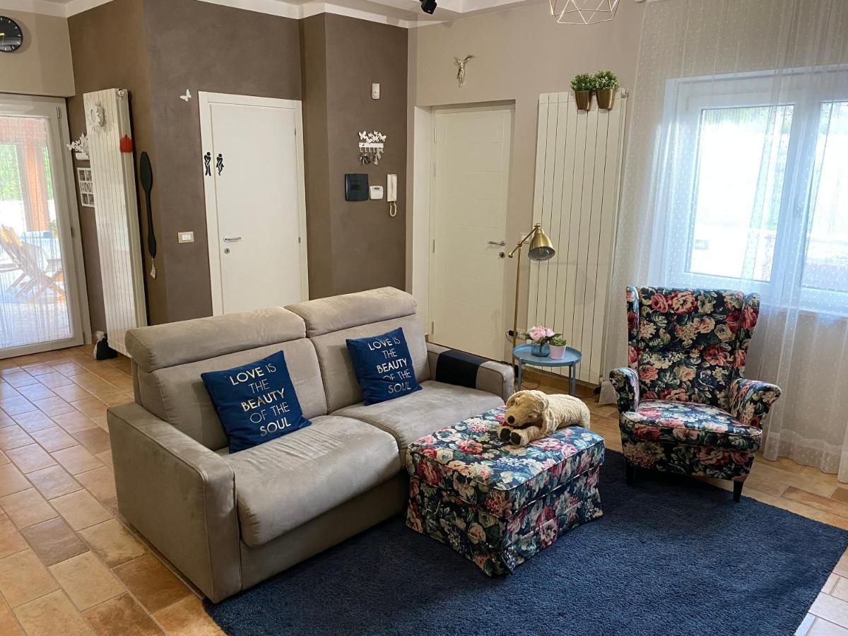 Casa Vacanze Boutique House Casa Mimo San Demetrio ne' Vestini 外观 照片